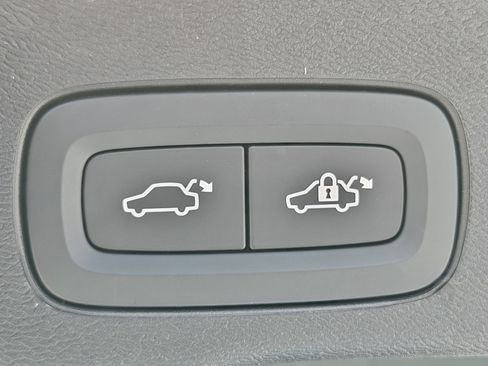 New 2026 Volvo XC60 B5 Core w/ Protection Package image 13