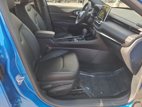 New 2025 Jeep Compass Limited w/ Sun & Sound Group image 22