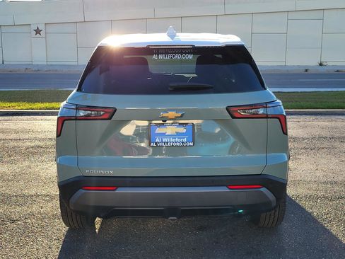 New 2026 Chevrolet Equinox LT image 4