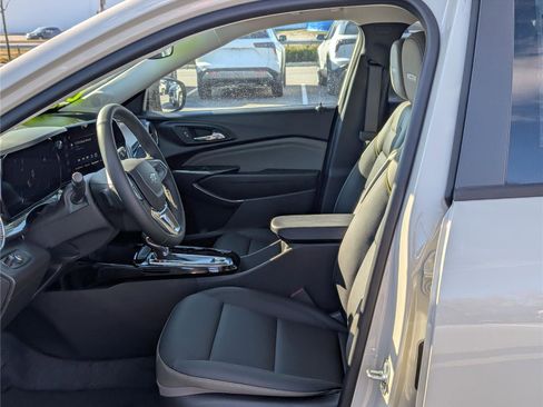 New 2026 Chevrolet Trax ACTIV image 11