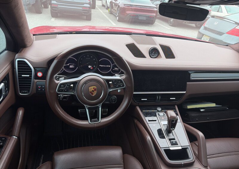 Certified 2022 Porsche Cayenne GTS AWD/4WD image 6
