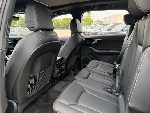 Certified 2025 Audi Q7 3.0T Premium Plus AWD/4WD image 34