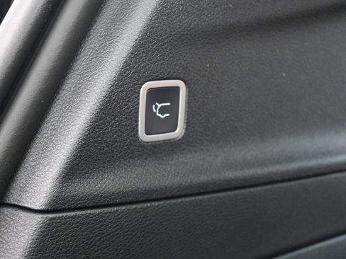 New 2026 Chrysler Pacifica Pinnacle image 39