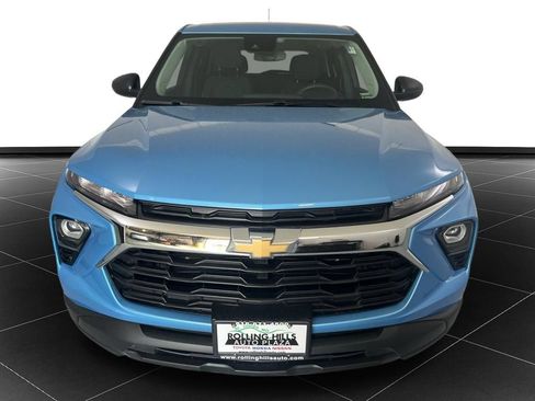 Used 2025 Chevrolet TrailBlazer LS w/ LS Convenience Package FWD image 8