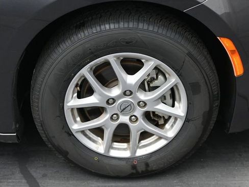 Used 2023 Chrysler Voyager LX FWD image 39