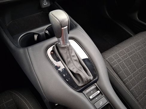 Certified 2023 Honda HR-V LX image 8