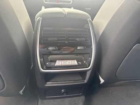 Used 2026 BMW X6 xDrive40i AWD/4WD image 15