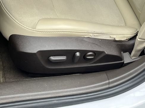 Used 2015 Chevrolet Malibu LT image 10