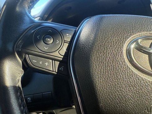 Used 2019 Toyota Camry SE image 22