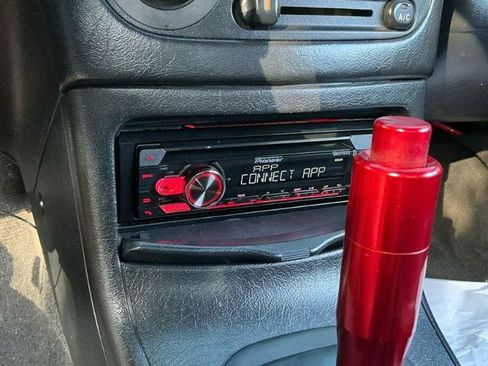 Used 1997 Honda Del Sol S image 2