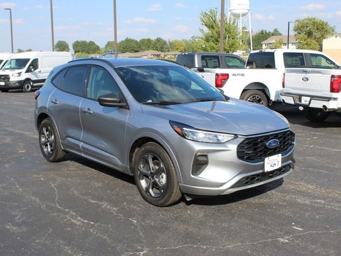 Used 2023 Ford Escape ST-Line w/ Tech Pack #1 image 7