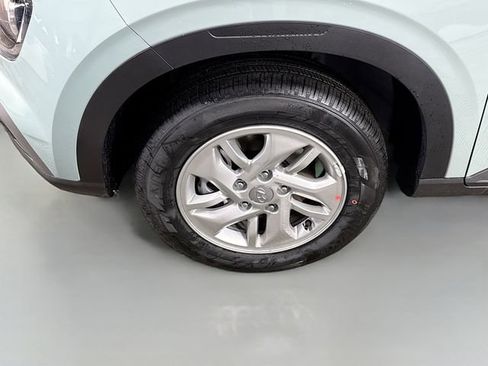 New 2026 Hyundai Venue SE image 4