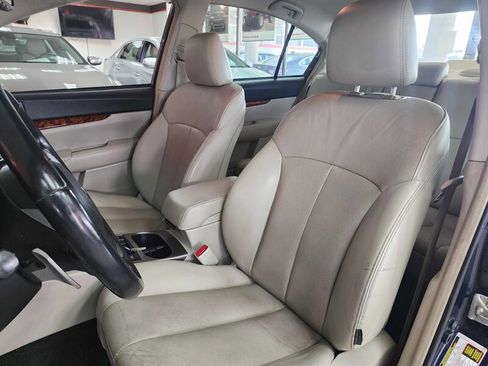 Used 2012 Subaru Legacy 2.5i Limited w/ Popular Pkg 2 image 10