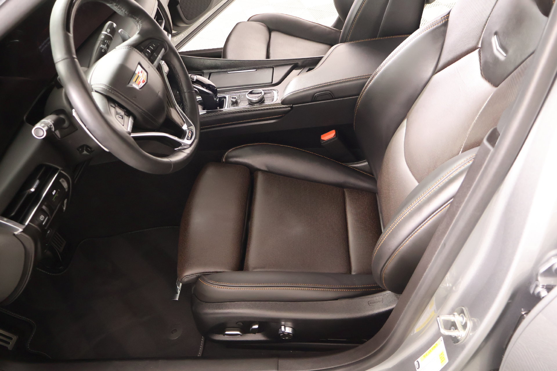 Used 2026 Cadillac CT5 V w/ Technology Package RWD image 12