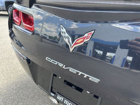 Used 2015 Chevrolet Corvette Stingray Coupe RWD image 5