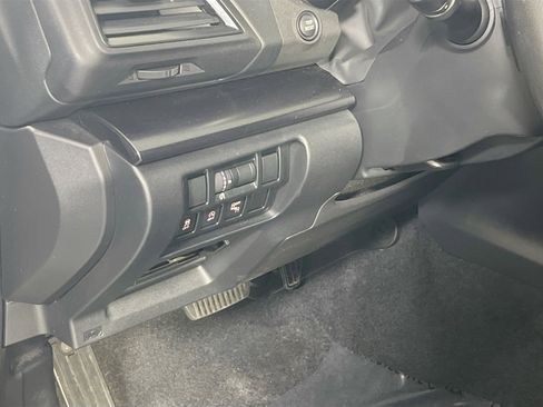 Used 2022 Subaru Crosstrek 2.5i Sport w/ Moonroof Package image 10