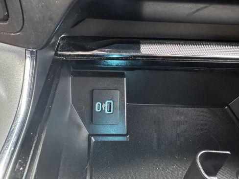 Used 2021 Ford F150 Lariat image 16