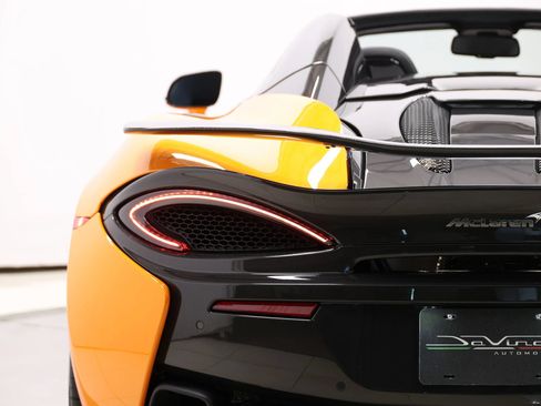 Used 2019 McLaren 570S Spider RWD image 57