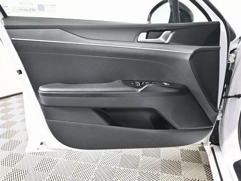 Used 2023 Kia K5 GT-Line image 18