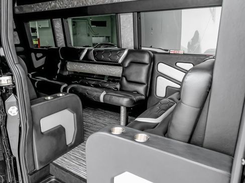 Used 2024 Mercedes-Benz Sprinter 3500 image 30