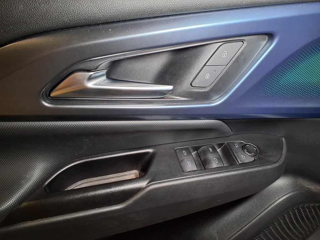 Used 2024 Chevrolet Equinox EV LT w/ LPO, Blackout Package FWD image 16