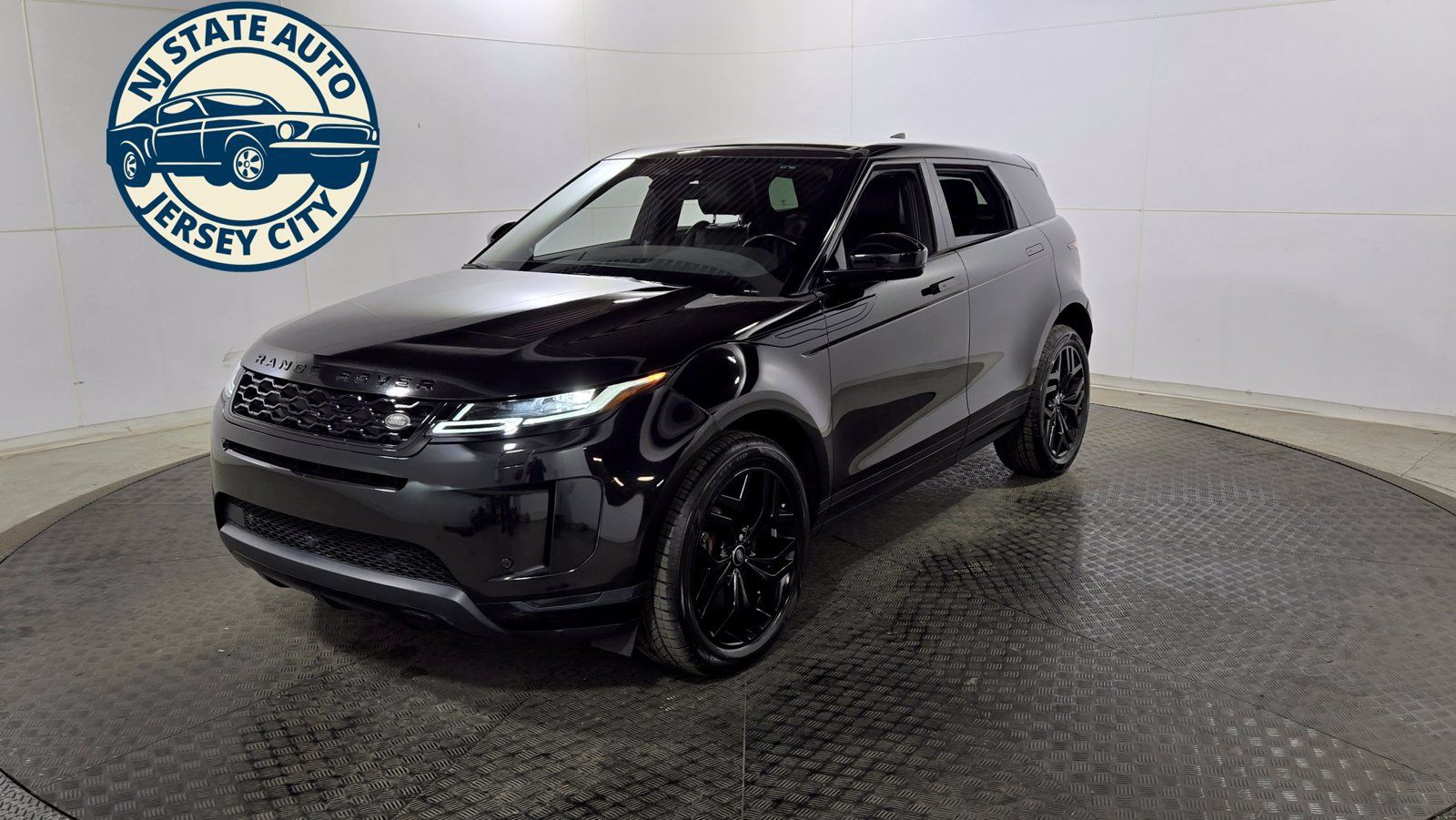 Used 2022 Land Rover Range Rover Evoque SE AWD/4WD image 3