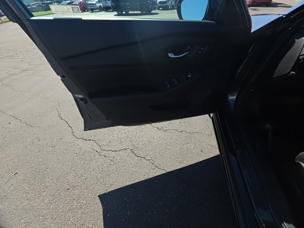 Used 2025 Honda Accord EX-L image 12