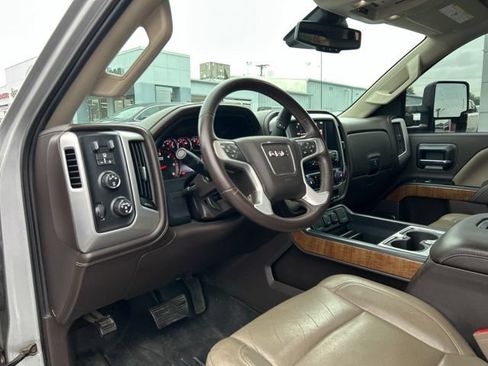 Used 2016 GMC Sierra 2500 SLT w/ Driver Alert Package AWD/4WD image 30