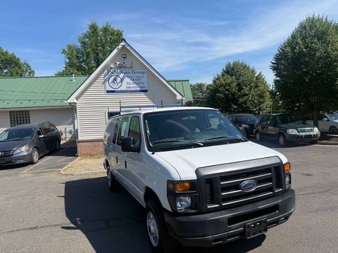 Used 2011 Ford E-150 and Econoline 150 w/ Commercial Cargo Van Pkg RWD image 1