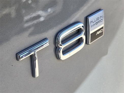 Used 2025 Volvo XC90 T8 Ultra w/ Protection Package Premier image 19