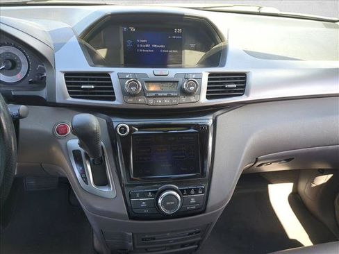 Used 2014 Honda Odyssey Touring image 12