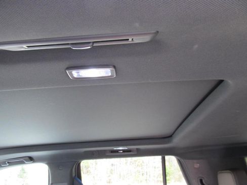 Used 2023 Chevrolet Tahoe High Country image 28