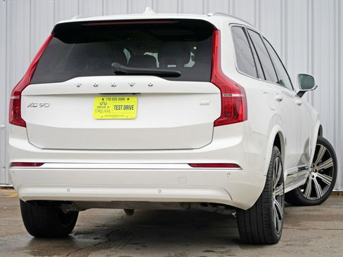 Used 2024 Volvo XC90 T8 Plus w/ Protection Package Premier image 5
