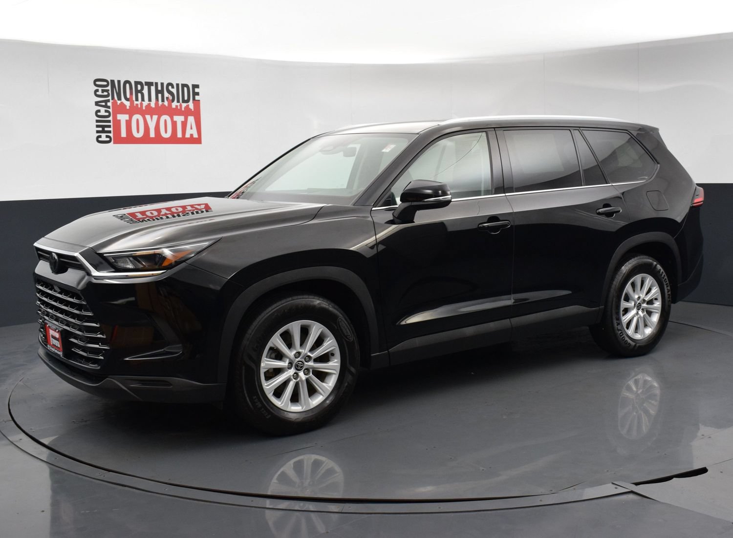 Used 2025 Toyota Grand Highlander AWD image 8