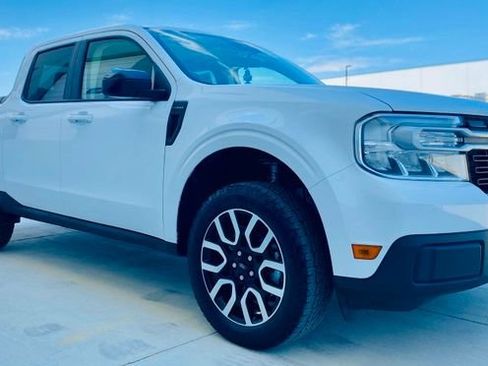 Certified 2024 Ford Maverick Lariat w/ 4K Tow Package AWD/4WD image 3