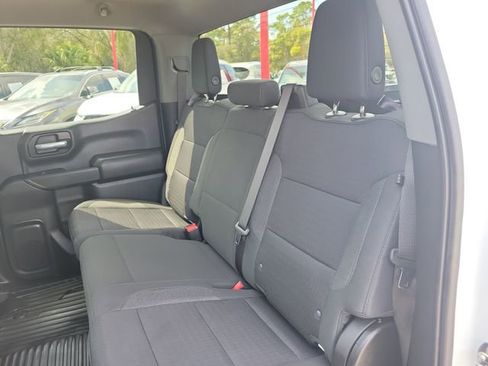 Used 2023 Chevrolet Silverado 1500 Custom image 10