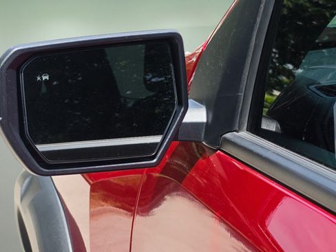 Used 2025 Chevrolet Colorado Trail Boss AWD/4WD image 13