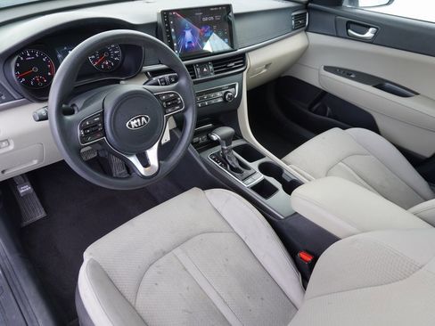 Used 2017 Kia Optima LX w/ Convenience Package image 11