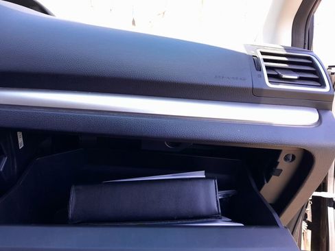 Used 2017 Subaru Crosstrek 2.0i Premium image 37