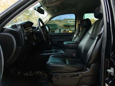 Used 2013 GMC Sierra 1500 SLE w/ Power Tech Package image 26