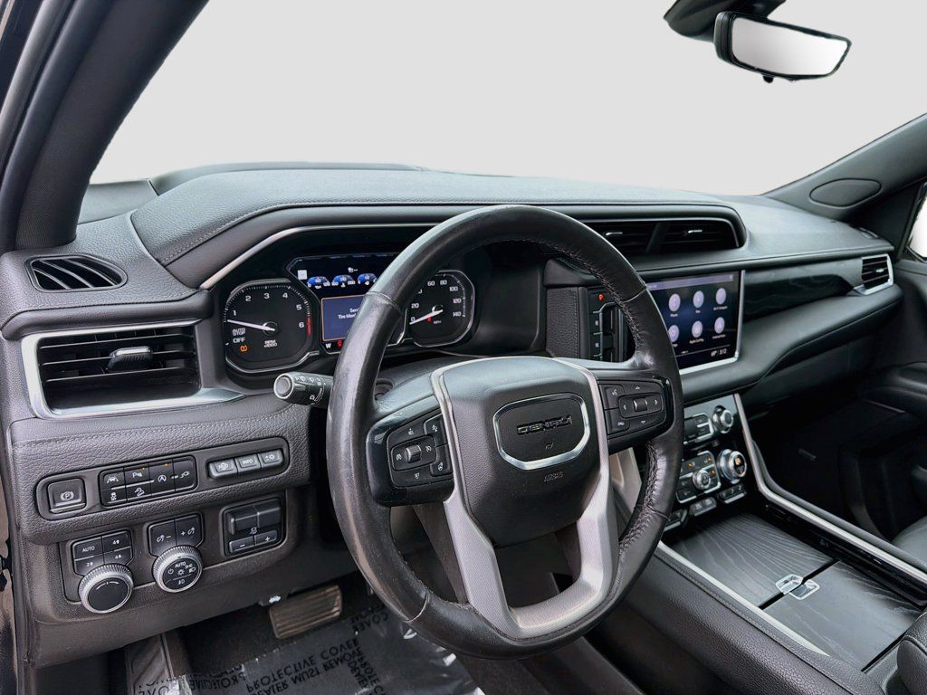 Used 2021 GMC Yukon Denali w/ Denali Premium Package AWD/4WD image 9