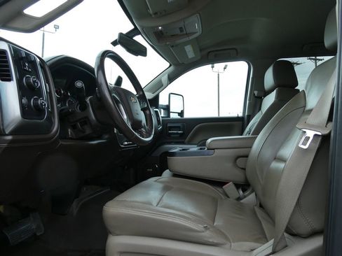 Used 2016 Chevrolet Silverado 2500 LTZ w/ Duramax Plus Package AWD/4WD image 21