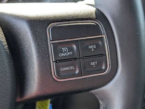 Used 2018 Jeep Wrangler Unlimited Sport w/ Connectivity Group AWD/4WD image 12