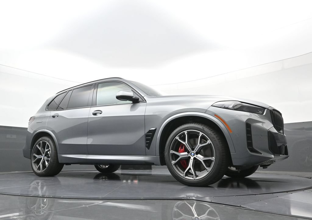 New 2026 BMW X5 xDrive50e w/ M Sport Package AWD/4WD image 22