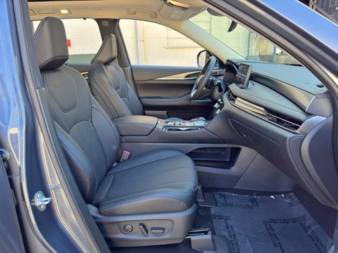 Used 2026 INFINITI QX60 Luxe w/ Cargo Package FWD image 16