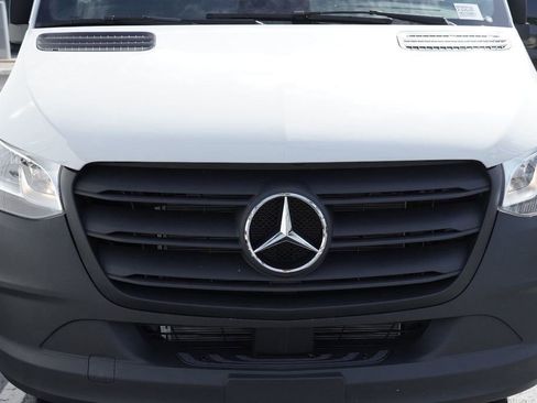 New 2025 Mercedes-Benz Sprinter 2500 image 7
