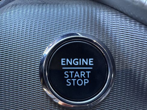 Used 2025 Ford Explorer ST image 21