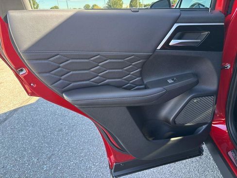 New 2026 Mitsubishi Outlander SEL FWD image 30