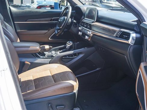 Used 2022 Kia Telluride SX w/ SX Prestige Package AWD/4WD image 13