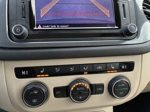 Used 2016 Volkswagen Tiguan SEL AWD/4WD image 12